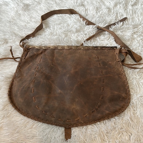 Leather Handmade Messenger bag - Picture 6 of 13